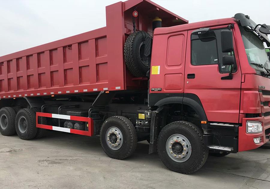 8x4 25m3 SINOTRUK HOWO dump truck