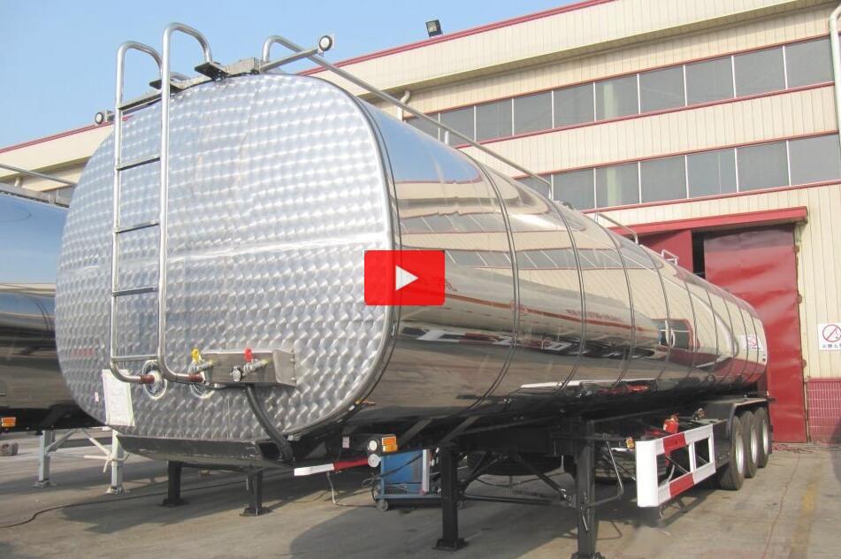Oil tank trailer with Insulation Layer