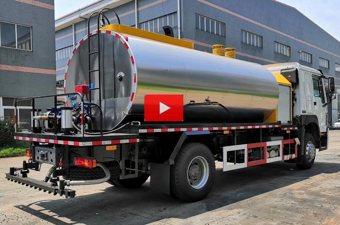7m3 intelligent asphalt sprinker truck under test