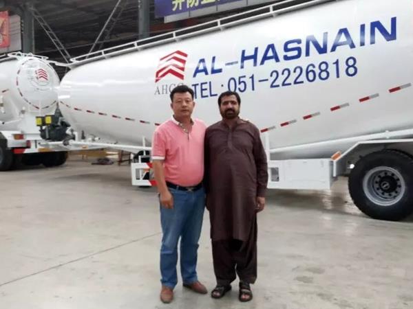 Pakistan client order cement tank trailer