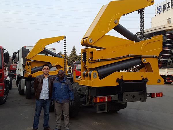 Zimbabwe client for  sidelifter & dump truck